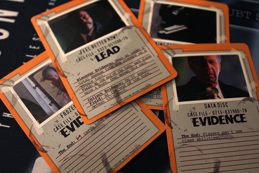 ボードゲーム「Legendary Encounters: The X-Files」のLeadカードとEvidenceカード